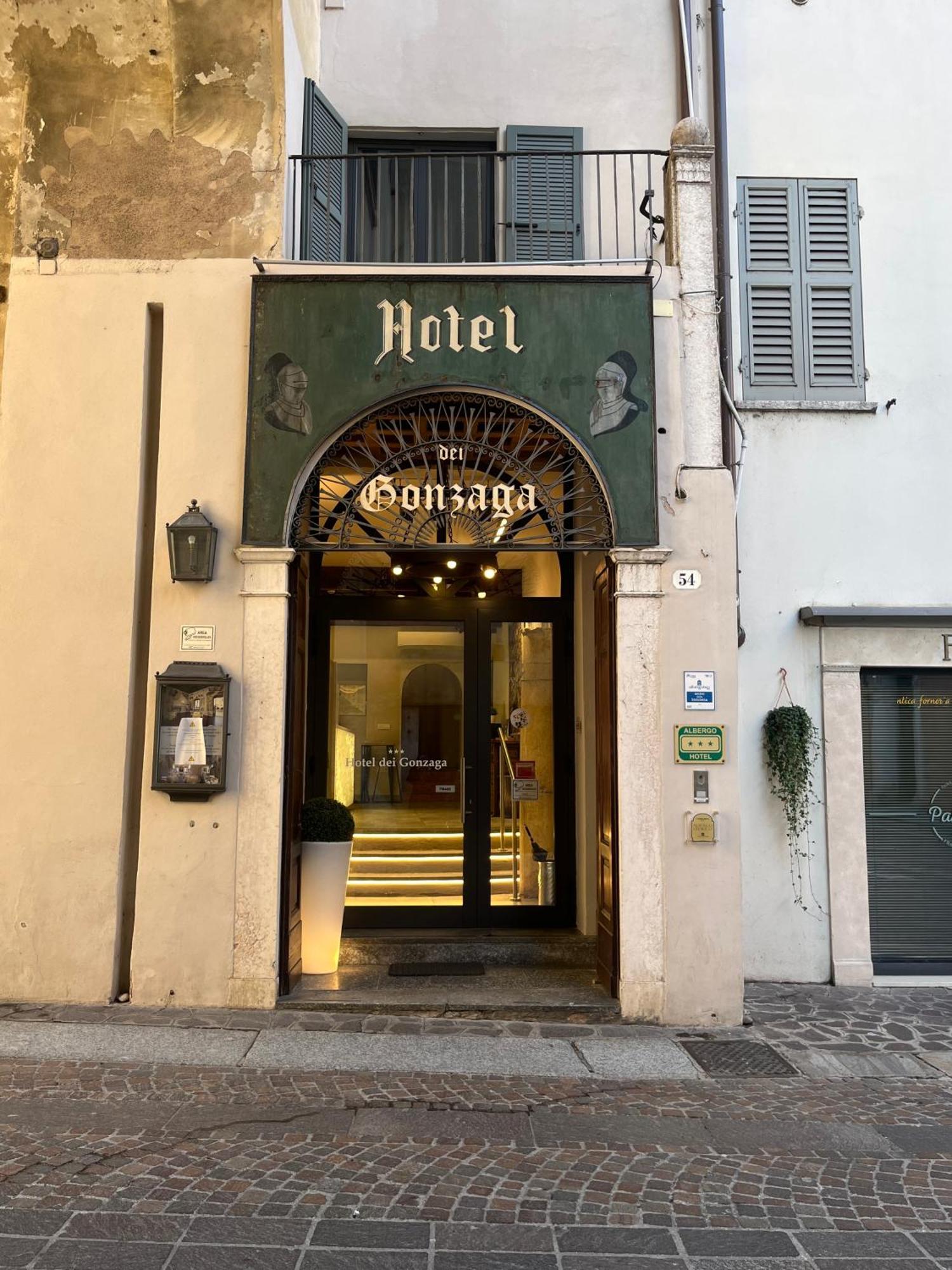 Hotel Dei Gonzaga Мантова Екстериор снимка